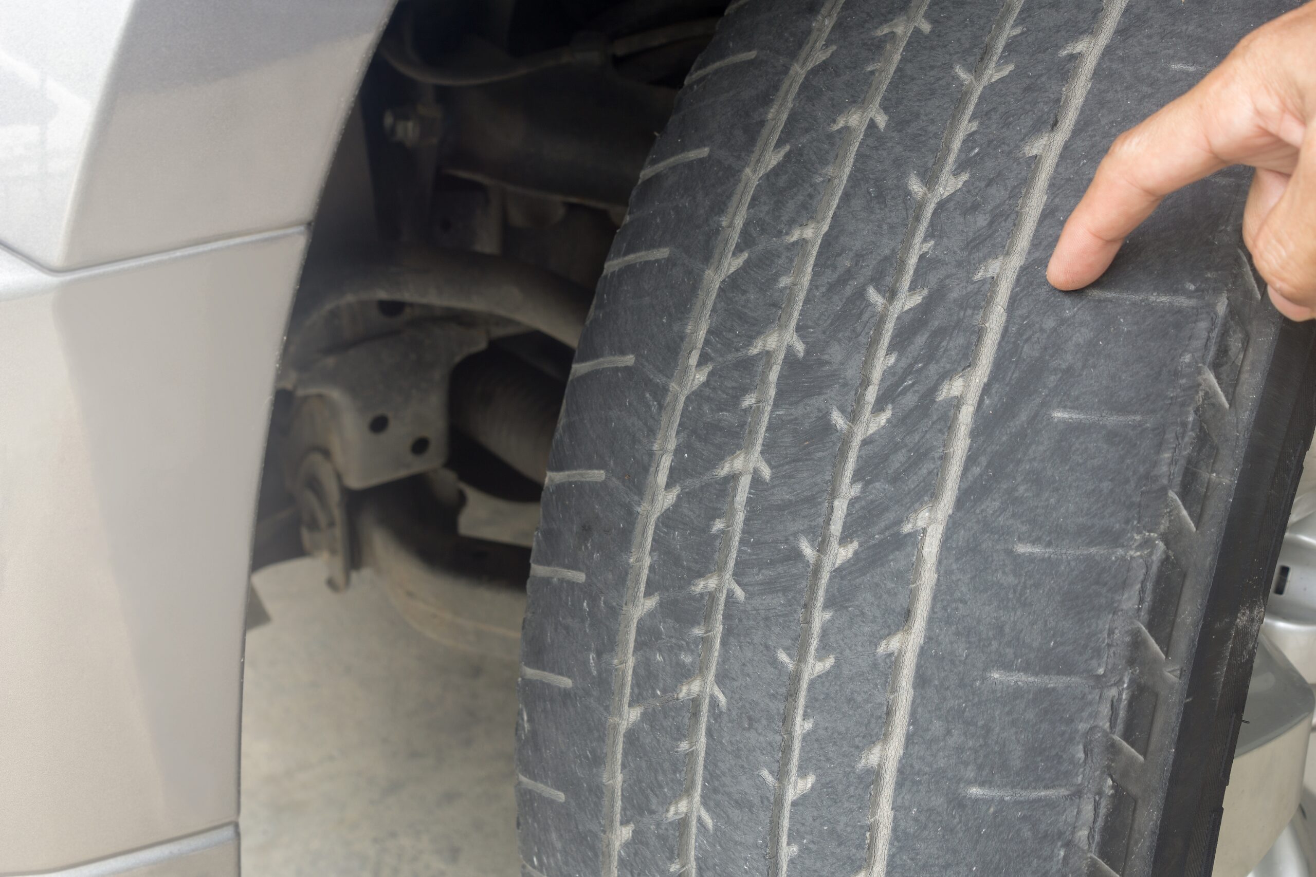 Damaged tire wear due to suspension